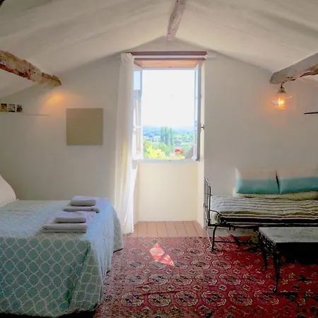 Rue Bertrand De Got *