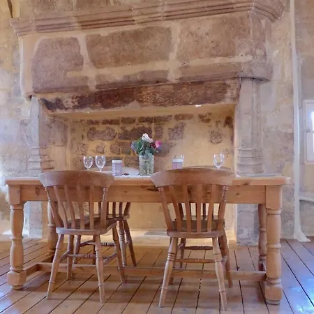 Rue Bertrand De Got Holiday home *