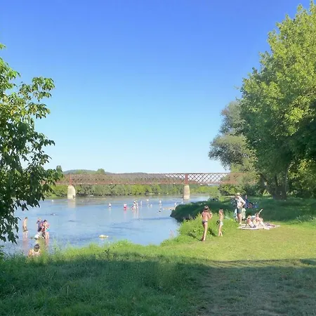 Rue Bertrand De Got *