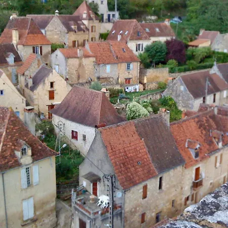 Rue Bertrand De Got